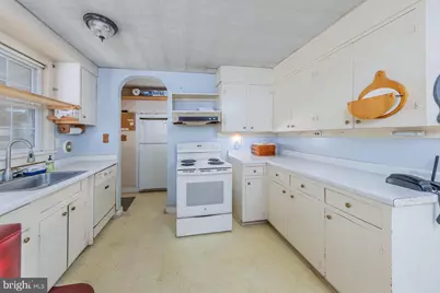 334 Lincoln Avenue, Paulsboro, NJ 08066 - Photo 5