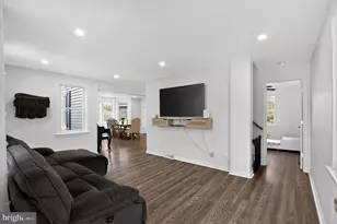 255 Washington Ave, Monroe Township, NJ 08094 - Photo 7