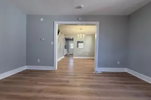 333 W Buck St, Paulsboro, NJ 08066 - Photo 5