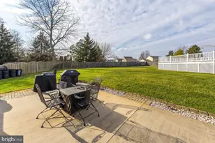 202 Juniper Cir, Glassboro, NJ 08028 - Photo 5