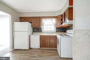 30 Tool Ln, Monroe Township, NJ 08094 - Photo 11