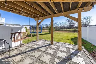 58 Burr St, Monroe Township, NJ 08094 - Photo 3