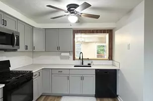 31 Stoneshire Dr, Glassboro, NJ 08028 - Photo 3