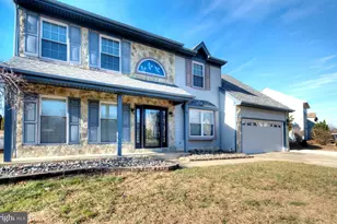 36 Saddlebrook Dr, Sewell, NJ 08080 - Photo 5