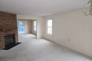 27 Kelly Dr, West Deptford, NJ 08096 - Photo 5