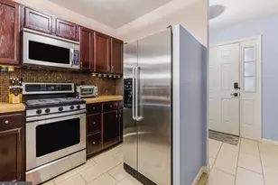 64 Yellowwood Ct, Glassboro, NJ 08028 - Photo 7