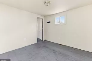 71 Main St, Logan Township, NJ 08014 - Photo 13