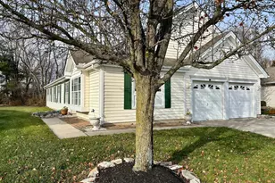 46 Maple Leaf Cir, Sewell, NJ 08080 - Photo 3