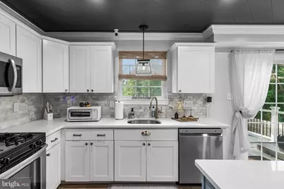 1054 Kings Highway, West Deptford, NJ 08086 - Photo 11