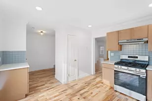 617 Caribbean Way, Monroe Township, NJ 08094 - Photo 7