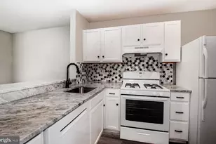 70 Yellowwood Ct, Glassboro, NJ 08028 - Photo 7