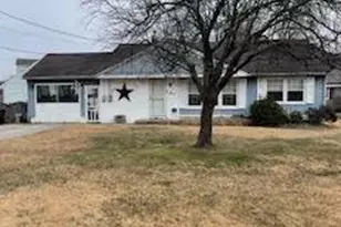 85 Holly Dr, West Deptford, NJ 08096 - Photo 1