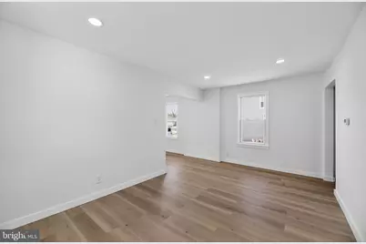 129 W Washington Street, Paulsboro, NJ 08066 - Photo 11