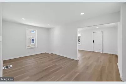 129 W Washington Street, Paulsboro, NJ 08066 - Photo 9