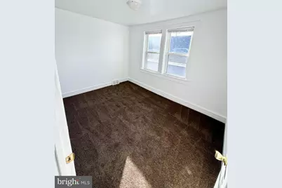 335 W Buck Street, Paulsboro, NJ 08066 - Photo 9