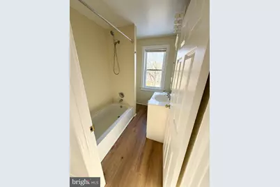 335 W Buck Street, Paulsboro, NJ 08066 - Photo 7