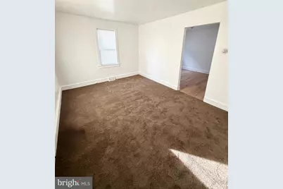 335 W Buck Street, Paulsboro, NJ 08066 - Photo 3