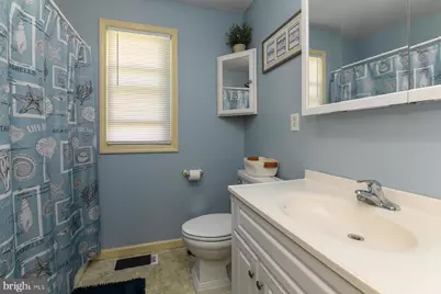 322 W Washington Street, Paulsboro, NJ 08066 - Photo 17