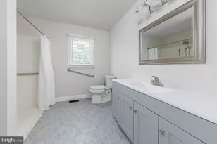 1124 Lexington Dr, Deptford, NJ 08096 - Photo 23