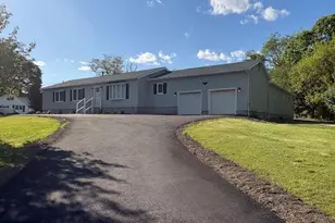 1124 Lexington Dr, Deptford, NJ 08096 - Photo 1