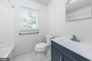 1124 Lexington Dr, Deptford, NJ 08096 - Photo 19