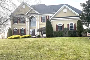 104 Willowbrook Ct, Swedesboro, NJ 08085 - Photo 1