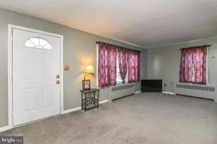 318 E Broad St, Greenwich Township, NJ 08027 - Photo 5