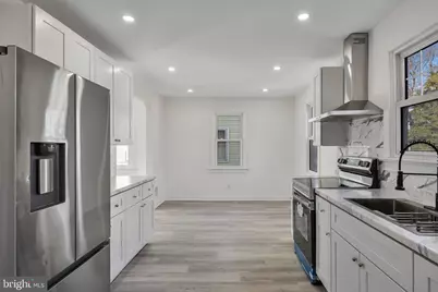 113 E Olive Street, Westville, NJ 08093 - Photo 11