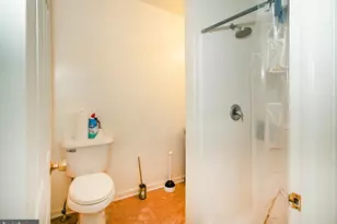 16 Sherwood Ln, Glassboro, NJ 08028 - Photo 7
