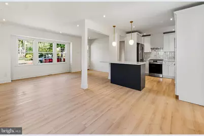 1015 Merrymount Avenue S, Blackwood, NJ 08012 - Photo 5
