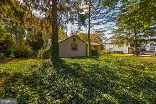 1015 Merrymount Ave S, Blackwood, NJ 08012 - Photo 3