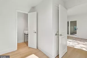 1015 Merrymount Ave S, Blackwood, NJ 08012 - Photo 17