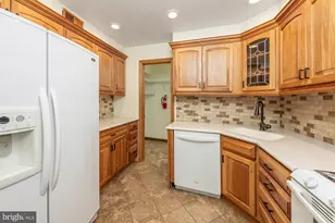 3 Robert Morris Bldg, Washington Township, NJ 08012 - Photo 7