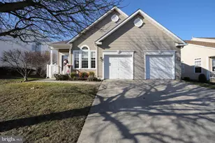 106 Nathan Hale Dr, Woodbury, NJ 08096 - Photo 1