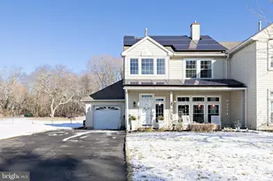 425 Longfellow Dr, Monroe Township, NJ 08094 - Photo 3