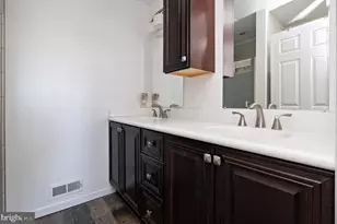 425 Longfellow Dr, Monroe Township, NJ 08094 - Photo 43