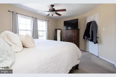 425 Longfellow Drive, Monroe Township, NJ 08094 - Photo 41