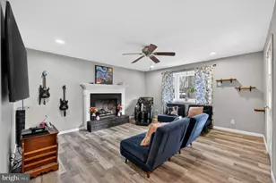 38 Walnut St, Monroe Township, NJ 08094 - Photo 11