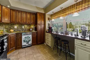 423 Greenview, Washington Township, NJ 08012 - Photo 7