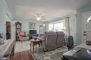 31 Fairmount Dr, Glassboro, NJ 08028 - Photo 9