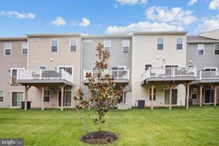 28 Sparrow Cir, Sewell, NJ 08080 - Photo 15