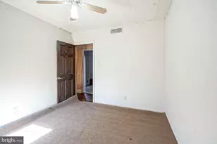 32 Albertus Dr, Monroe Township, NJ 08094 - Photo 21