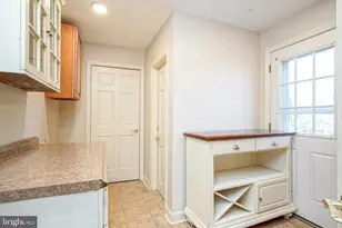 32 Albertus Dr, Monroe Township, NJ 08094 - Photo 9