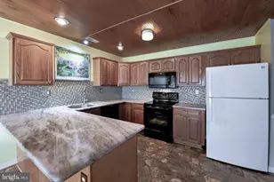 748 Barbados Dr, Monroe Township, NJ 08094 - Photo 9