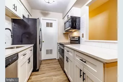 32 Buena, Washington Township, NJ 08012 - Photo 7