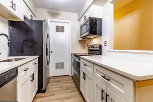 32 Buena, Washington Township, NJ 08012 - Photo 7