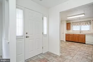 16 Magnolia Ln, Sewell, NJ 08080 - Photo 3