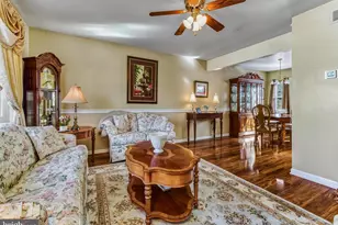 831 Richmond Dr, Sicklerville, NJ 08081 - Photo 3