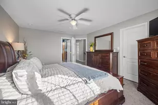 136 Acorn Dr, East Greenwich Township, NJ 08061 - Photo 19