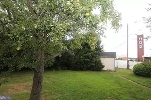 114 Ellis St, Glassboro, NJ 08028 - Photo 3